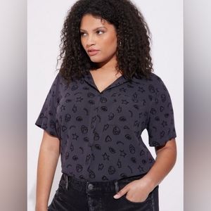 ⚡⚡🆕🎃💀 NWT Torrid size 3, Slub Rayon Sleeves Dark